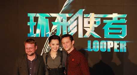 中美电影工业强强联手科幻悬疑巨制《Looper》 - 艺术社区 - http://club.798v.com